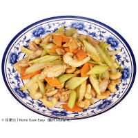 西芹腰果炒雞柳